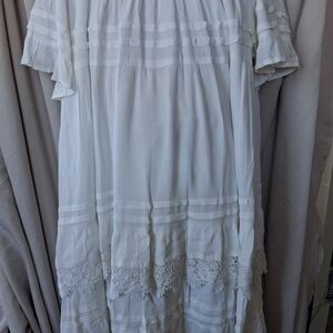 Elegant White Lace Trim Dress